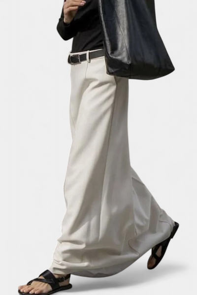 Ada Falda H-Line Lisa con Estilo Urbano Moderno